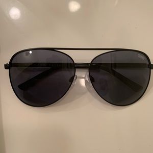 Brand new Vivienne Quay Australia sunglasses